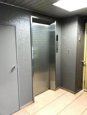 小林ビルの外観