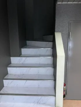 小林ビルの外観
