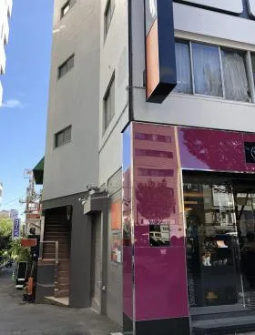 小林ビルの外観