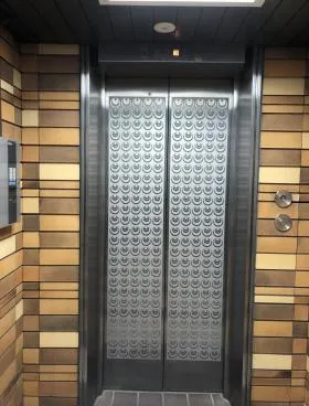 井門新宿御苑ビルの外観