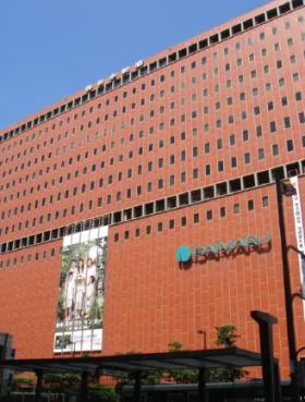 西日本新聞ビルの外観