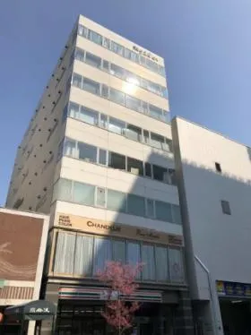 栄928ビルの外観