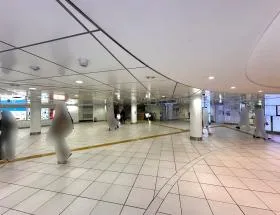 新宿三丁目駅
