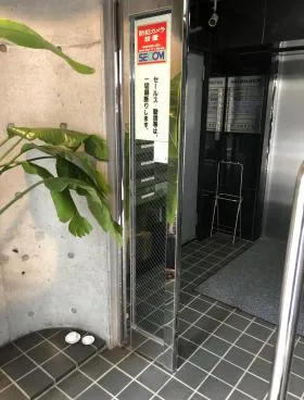 2・9・7ビルの外観