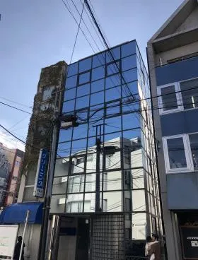 原宿ドレスビルの外観