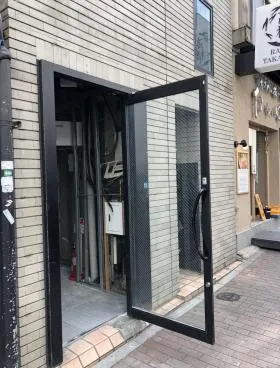 銀座ビルの外観