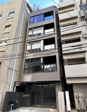 CUBE TSUKIJI(旧:ラフロスビル) ビルの外観