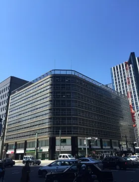 柳屋ビルディングの外観