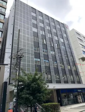 AC新宿農協会館ビルの外観
