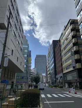 AC新宿農協会館ビルの外観