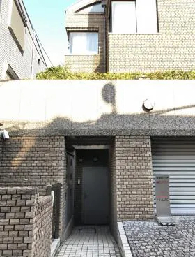 Granjinビルの外観