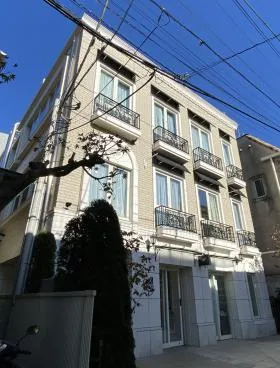 i-buildingビルの外観