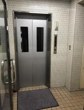 エスポアールビルの外観