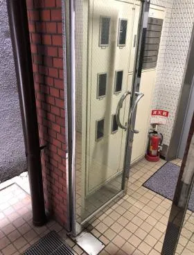 エスポアールビルの外観