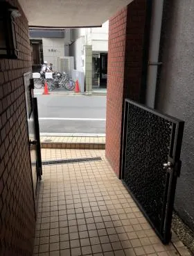 エスポアールビルの外観