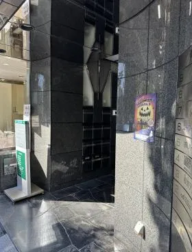 青山但馬屋ビルの外観