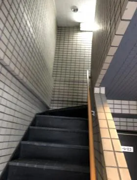 友朋ビルの外観