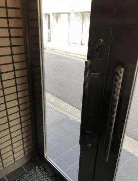友朋ビルの外観