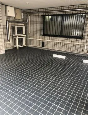 友朋ビルの外観