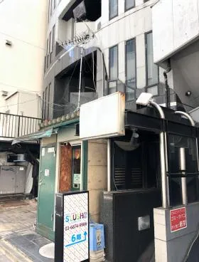 東成ビルの外観