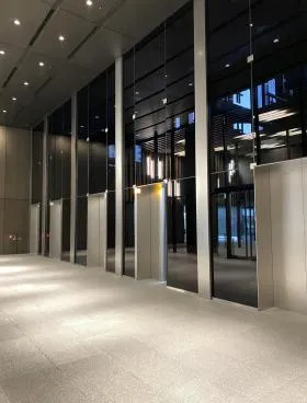 世界貿易センタービルディング南館の外観