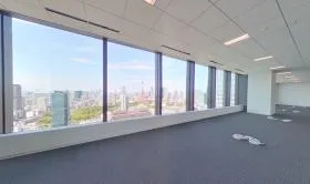 世界貿易センタービルディング南館の外観