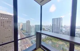世界貿易センタービルディング南館の外観