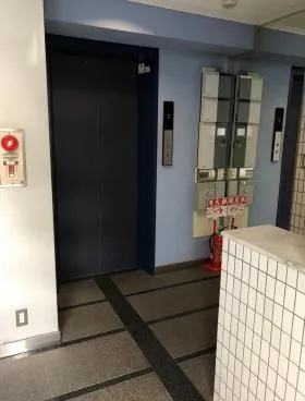 日本橋ウィンテルビルの外観