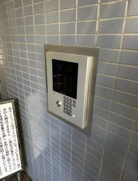 ウィン市ヶ谷ビルの外観