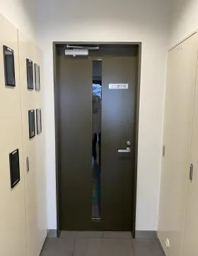 パークフロント新宿ビルの外観