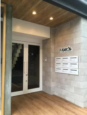 FAM Buildingビルの外観
