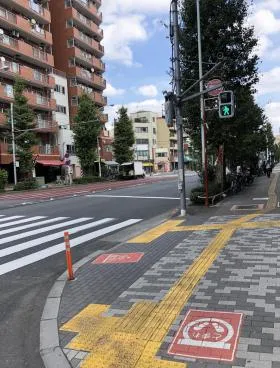 一海ビルの外観