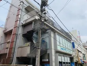 Roofビルの外観