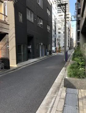新井ビルの外観