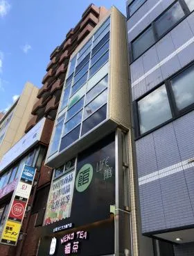 グランディックビルの外観