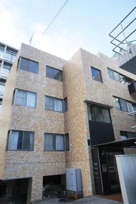 マンションカサベラビルの外観
