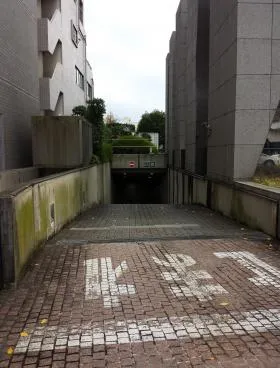 あいおいニッセイ同和損保新宿ビルの外観