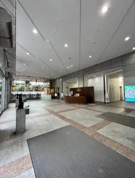 あいおいニッセイ同和損保新宿ビルの外観