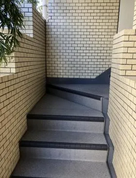 パーク代々木上原ビルの外観