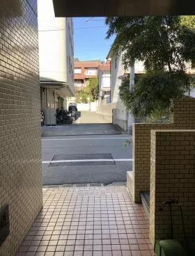 パーク代々木上原ビルの外観