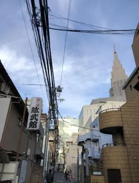 DCヤハギビルの外観