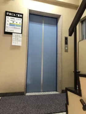 伊藤ビルの外観