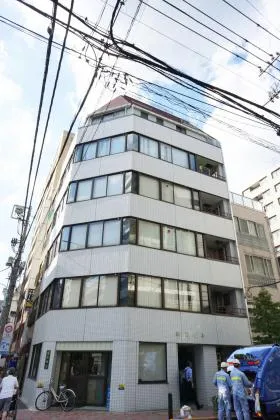 秋元ビルの外観