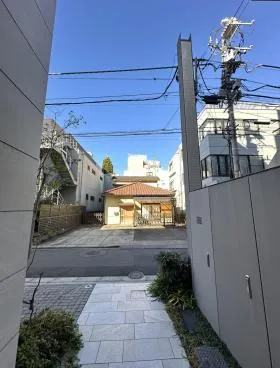 セゾン神宮前ビルの外観