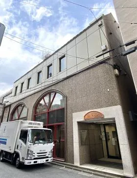 青山KTビルの外観