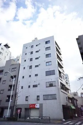 大津屋花二ビルの外観