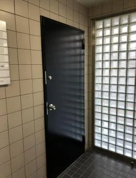 大津屋花二ビルの外観