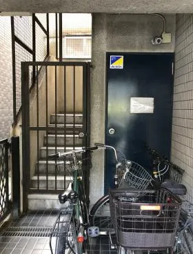 大津屋花二ビルの外観