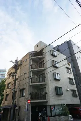 クレール東麻布の外観