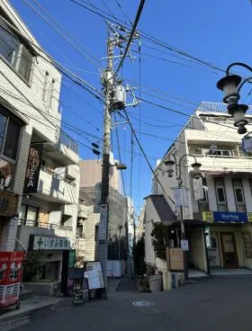 丸美屋ビルの外観